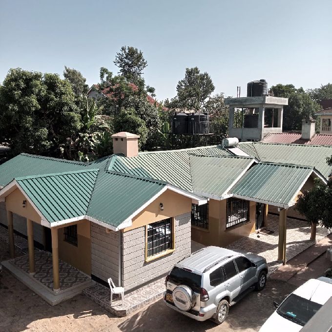 Two master ensuite bedroom house  with guest wing and solar heater system project