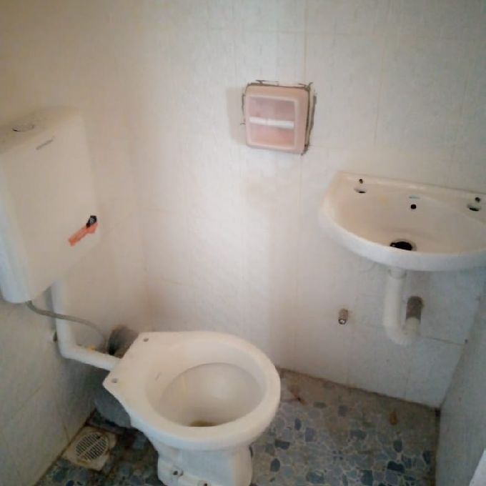 Installation of Water Tanks and Toilet Bowls by an Expert