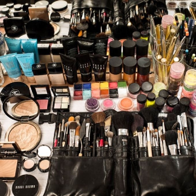 A Make-up Set For a Professional Make-up Artist in Nairobi