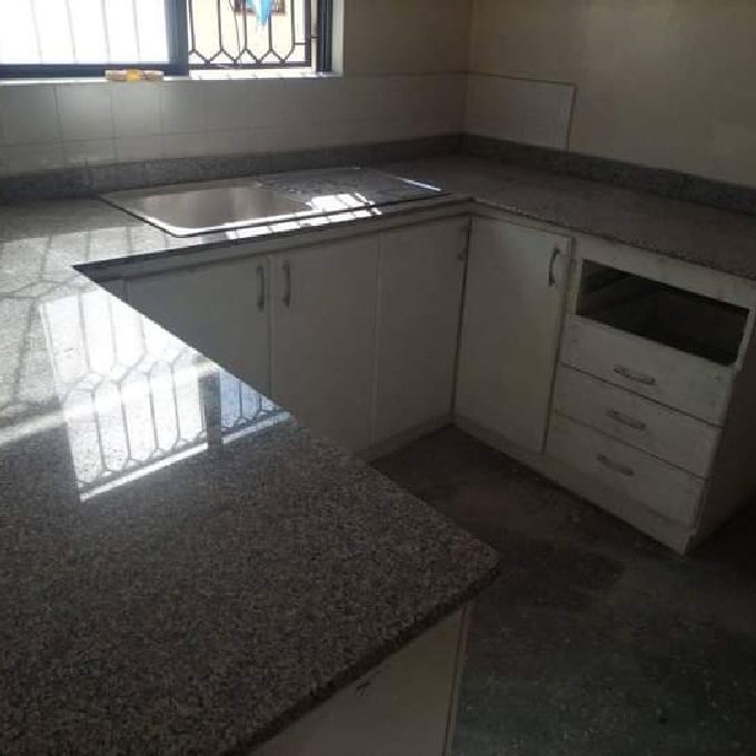 Hire Professional Granite Kitchen Top Installer in Kenyatta Road