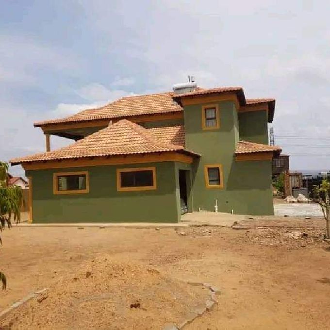 Hire Experienced External House Painting Professional in Isiolo