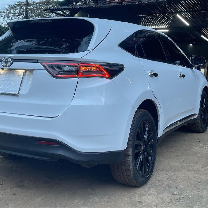 Acquire Affordable Car Wrap Installation Services in Parklands