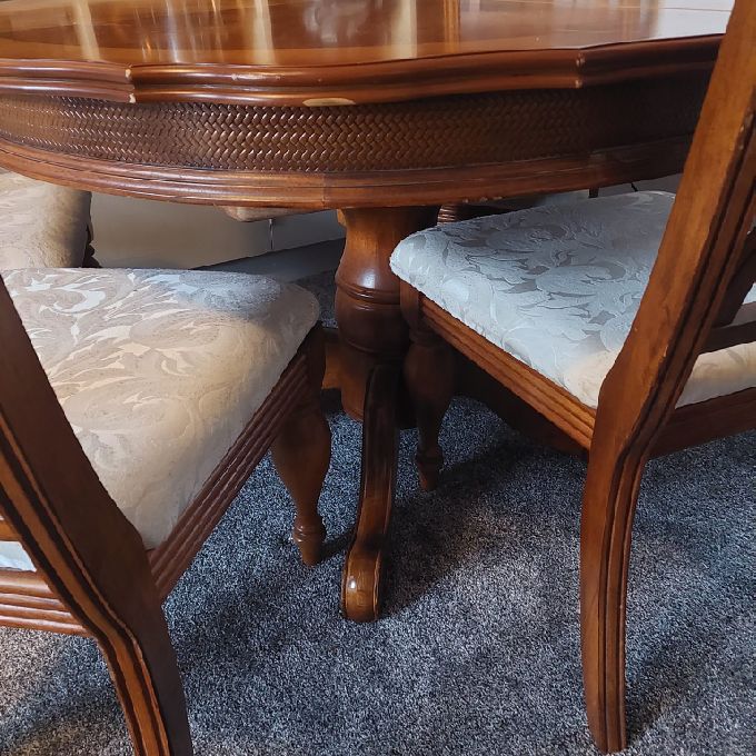 Shops that Deliver Wooden Design Dining Tables for Homes in Thika Rd
