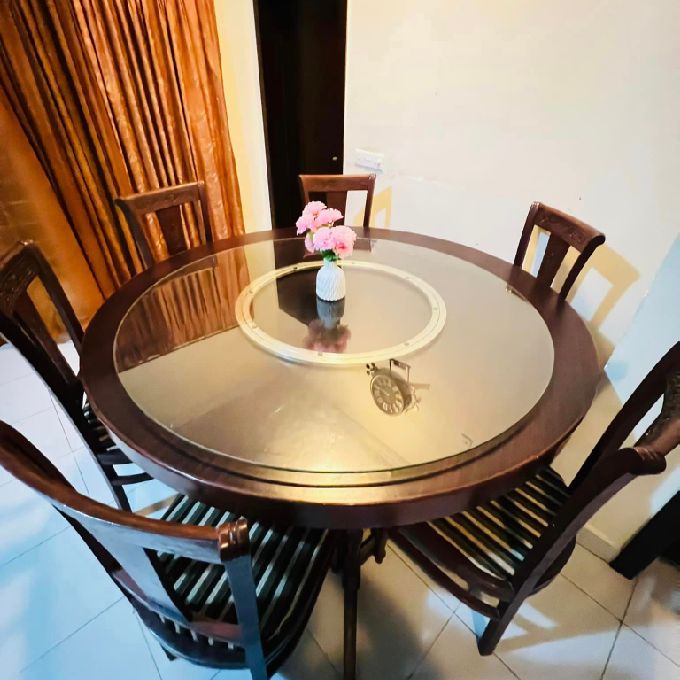 An Affordable Glass-Top Design Dining Table Supplied in Westlands 
