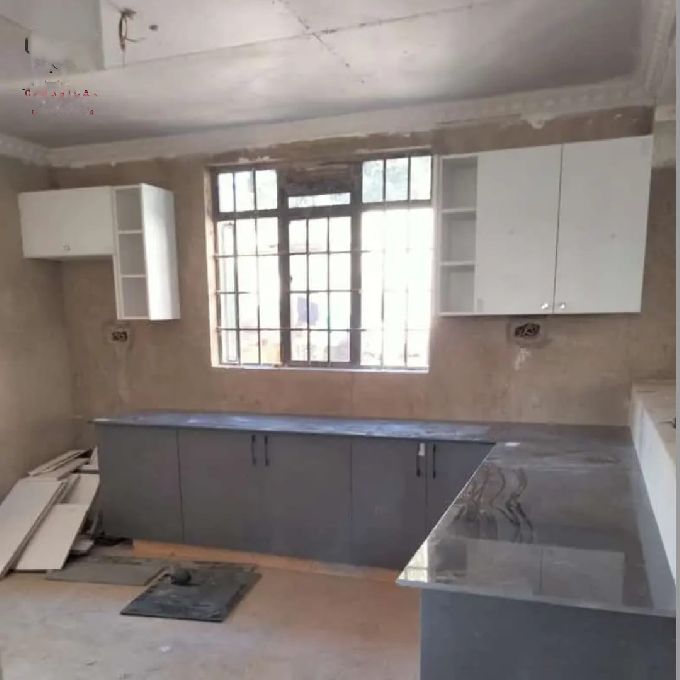 Dark Grey & White Kitchen Cabinet Fitters in Maragua