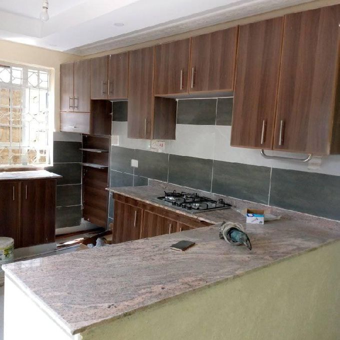 Dark Walnut Shaker MDF Kitchen Cabinet Assemblers In Umoja