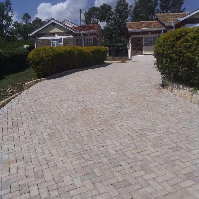 Hire Skilled Residential Cabros Installation Expert in Muthaiga